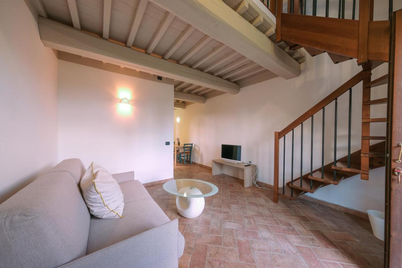 Hotel Il Poggio di San Ruffino Lari Esterno foto